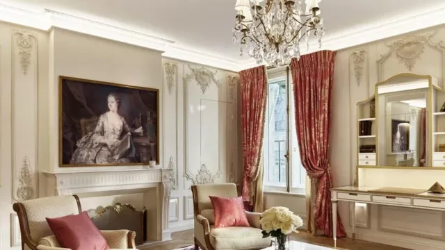 hôtel le meurice, suite pompadour : tringles doubles sur mesure fabriquées en france