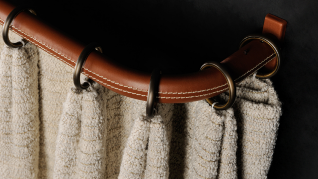 Tringle coudée gainée cuir Gauthier & Cie