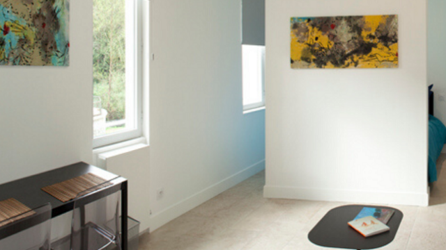 Stores enrouleurs "all grey" : chaînette, structure et toile gris assortis