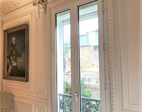 Gauthier & Cie : tringle décorative motorisée / Decorative motorized curtain pole