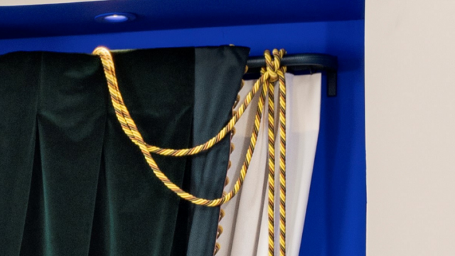 tringle gainée de cuir avec surpiqure ton sur ton