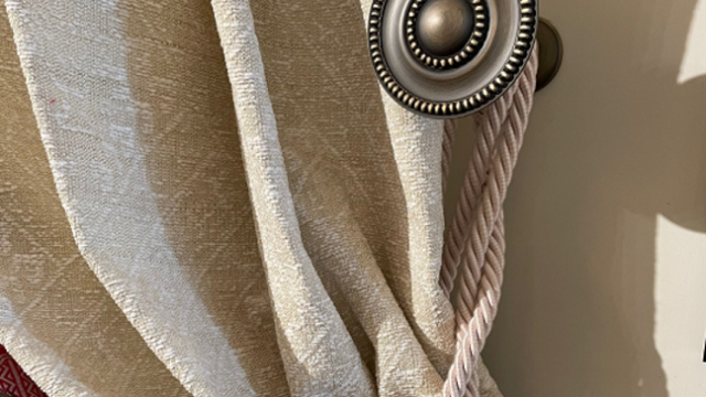 Rosace laiton massif en patère décor personnalisé électrolytique