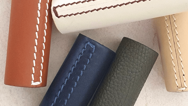 Cuir lisse ou grainé coloris aux choix pour tringles à rideaux et accessoires