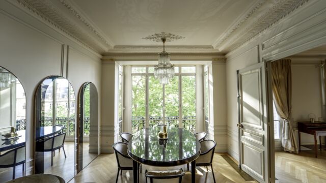 Tringle à rideaux grande longueur forme sur mesure pour un alcôve